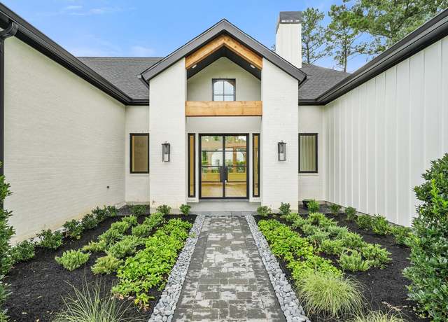Property at 131 Royal Palm Ave, Montgomery, TX 77316, 3 beds, 4.5 baths