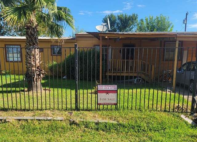 Property at 500 Sea St, Brookshire, TX 77423, 3 beds, 2 baths