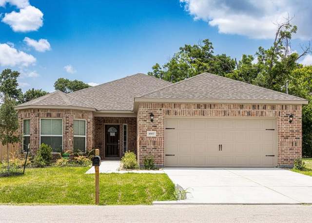 Property at 6507 Radcliffe St, Houston, TX 77091, 4 beds, 2.5 baths