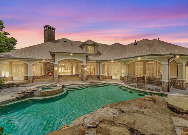 Property at 12158 Fm 830 Rd, Willis, TX 77318, 3 beds, 4.5 baths