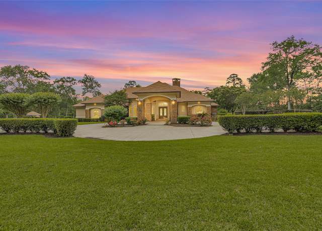 Property at 12158 Fm 830 Rd, Willis, TX 77318, 3 beds, 4.5 baths