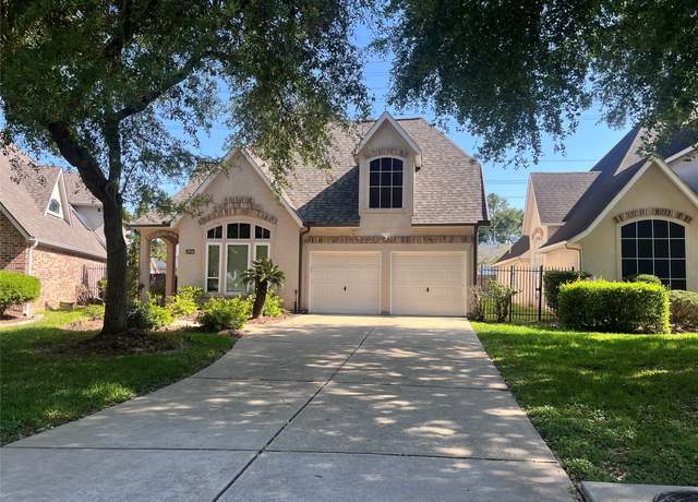 Property at 2914 Renoir, Sugar Land, TX 77479, 4 beds, 3.5 baths