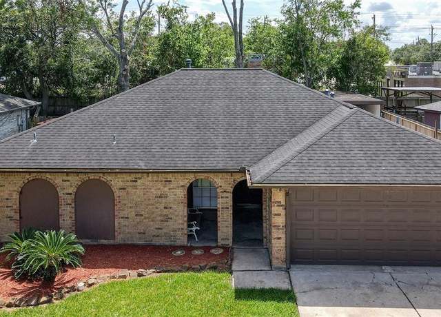 Property at 2105 Roland Rue St, Pearland, TX 77581, 3 beds, 2 baths