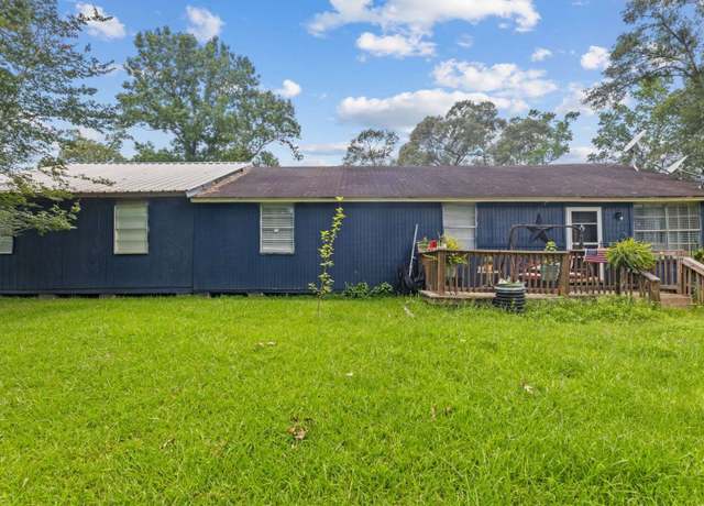 Property at 25545 Lakeshore Dr, Splendora, TX 77372, 3 beds, 1 bath