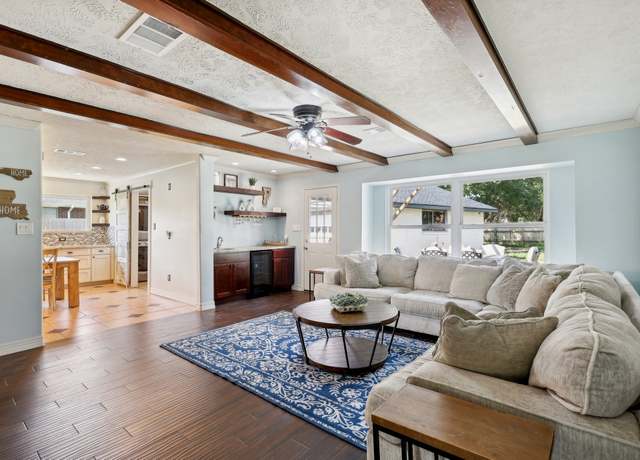 Property at 14 Haverford Ln, Friendswood, TX 77546, 4 beds, 2.5 baths