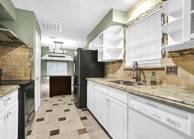 Property at 8030 Dodiewood Ln, Houston, TX 77086, 5 beds, 3.5 baths