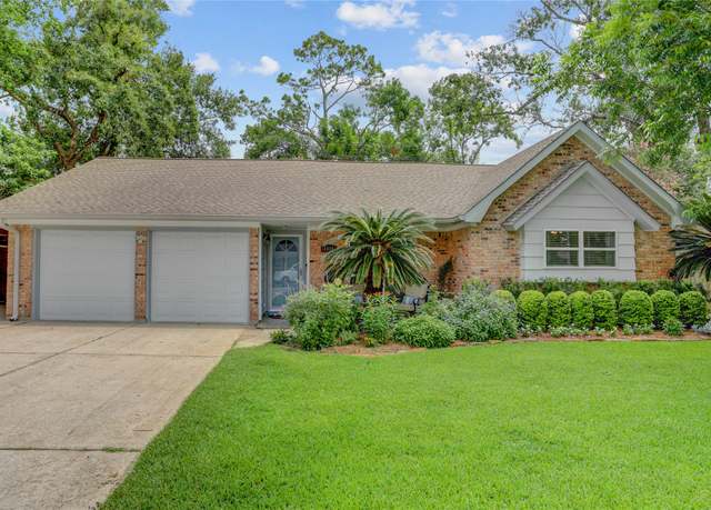 Property at 1410 Del Norte St, Houston, TX 77018, 3 beds, 2 baths