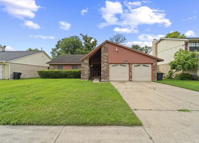 Property at 6603 Log Hollow Dr, Houston, TX 77088, 3 beds, 2 baths