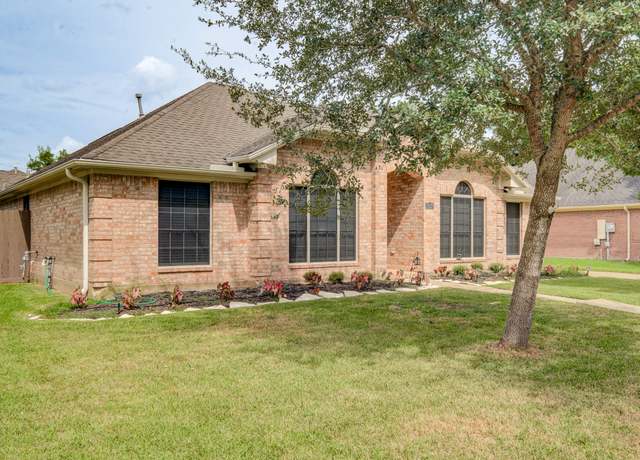 Property at 1809 Desota St, Friendswood, TX 77546, 3 beds, 2 baths