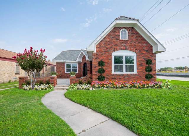 Property at 4302 Avenue N 1/2, Galveston, TX 77550, 3 beds, 1.5 baths