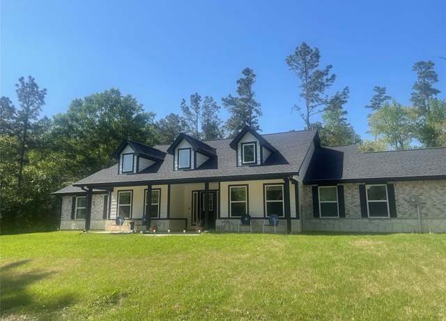 Property at 131 Feldspar Ln, Huntsville, TX 77340, 3 beds, 2 baths