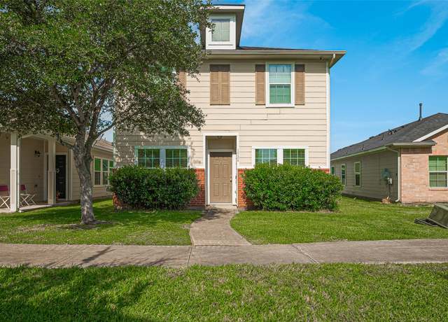 Property at 1526 Claremont Garden Cir, Houston, TX 77047, 3 beds, 2.5 baths