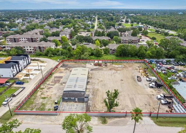 Property at 8403 Bassett St, Houston, TX 77051