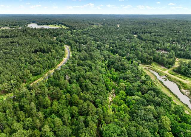 Property at 306 Sundog Rd, Huntsville, TX 77340