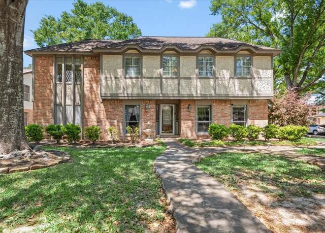 Property at 4702 Havenwoods Dr, Houston, TX 77066, 3 beds, 2.5 baths