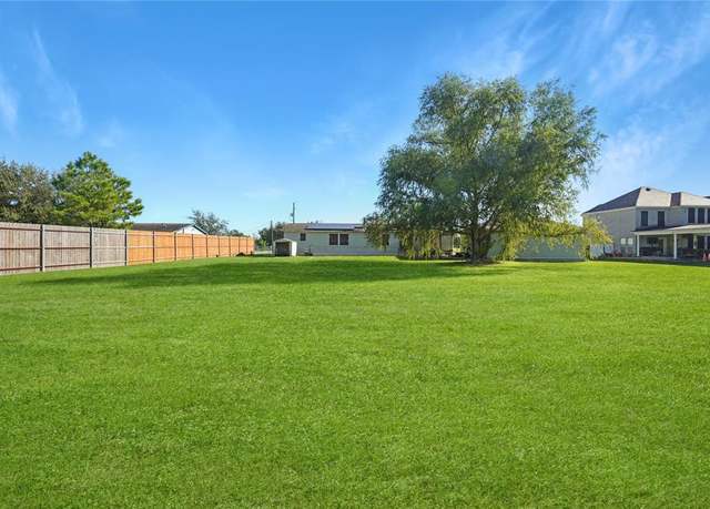 Property at 15926 Millers Landing Ln, Houston, TX 77049, 4 beds, 3 baths