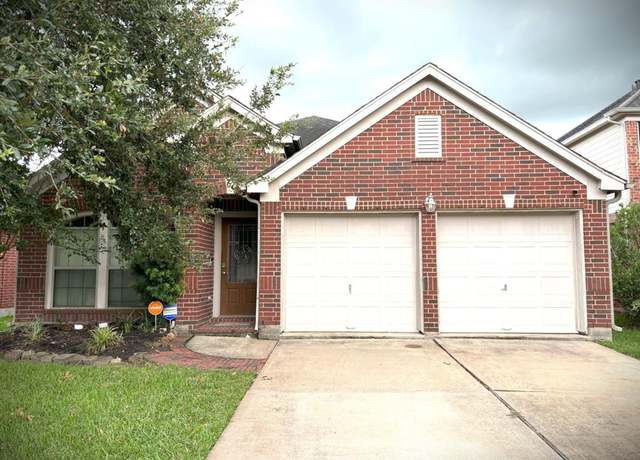 Property at 21 Palm Desert Dr, Manvel, TX 77578, 4 beds, 2 baths