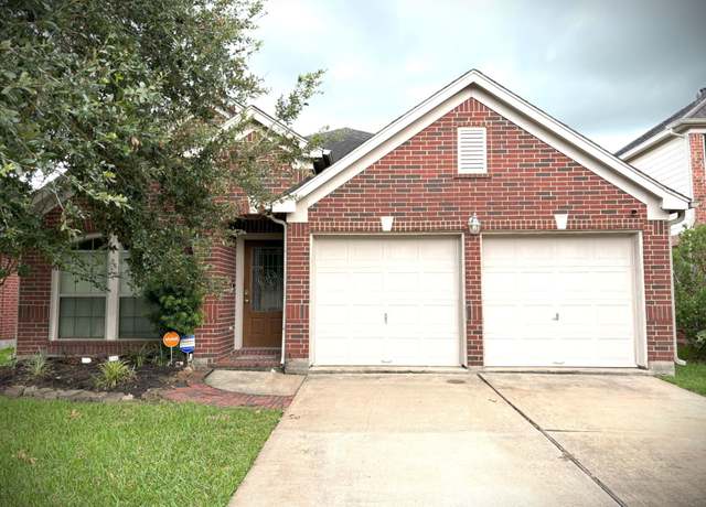 Property at 21 Palm Desert Dr, Manvel, TX 77578, 4 beds, 2 baths