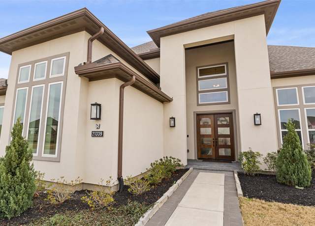 Property at 21339 Crescent Winged Dr, Cypress, TX 77433, 5 beds, 6 baths
