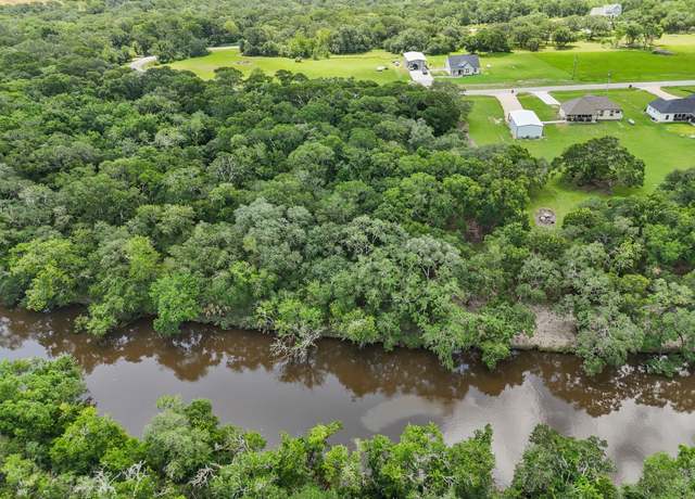 Property at 11 River Hollow Way, Blessing, TX 77419