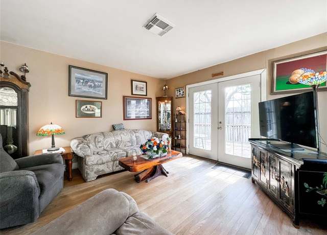 Property at 7303 Brace St, Houston, TX 77061, 2 beds, 1 bath