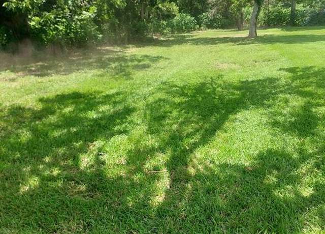 Property at 425 N Pine Rd, Texas City, TX 77591