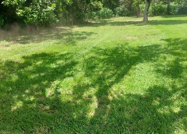 Property at 425 N Pine Rd, Texas City, TX 77591