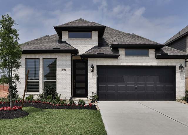 Property at 19954 Quarter Horse Dr, Tomball, TX 77377, 4 beds, 3 baths