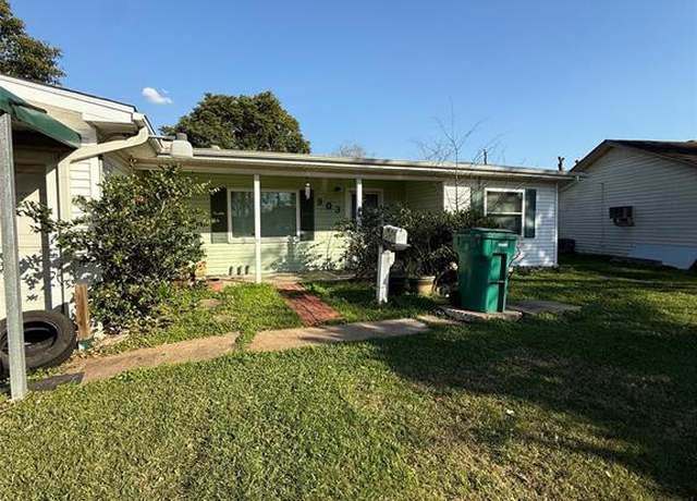 Property at 903 Mobile Dr, Pasadena, TX 77506, 2 beds, 1 bath
