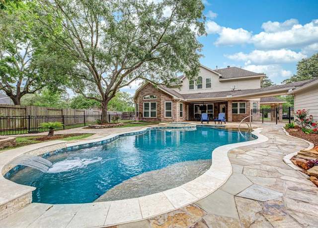 Property at 408 Scenic Vw, Friendswood, TX 77546, 5 beds, 3.5 baths