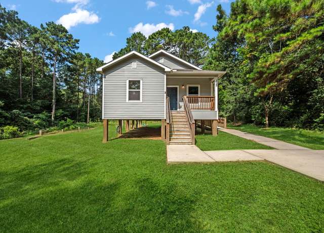 Property at 325 Cemetery Rd, Coldspring, TX 77331, 3 beds, 2 baths