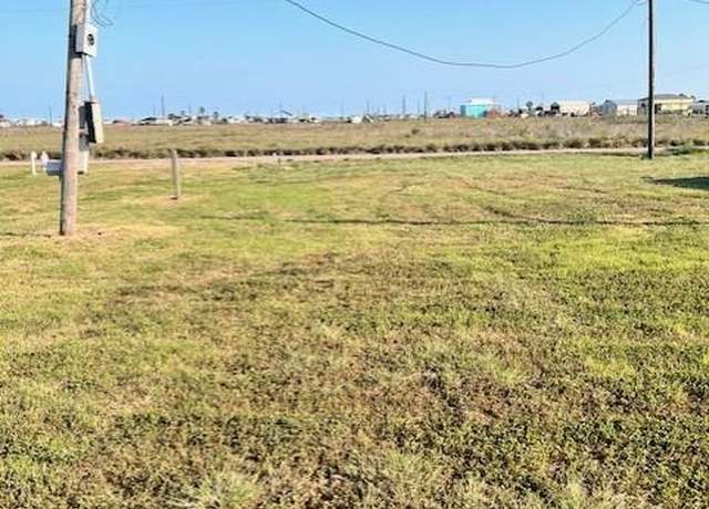 Property at 280 Seaview St, Sargent, TX 77414
