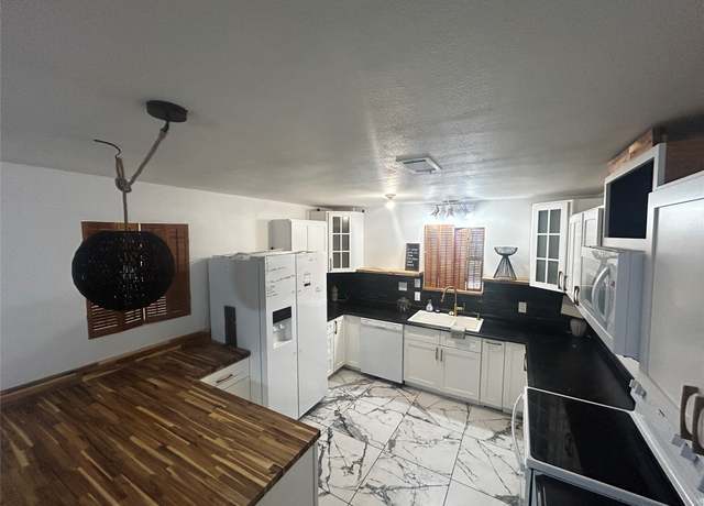 Property at 3135 Hwy 92, Woodville, TX 75979, 3 beds, 2 baths