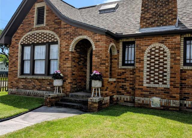 Property at 4701 Woodrow Ave, Galveston, TX 77551, 3 beds, 2 baths