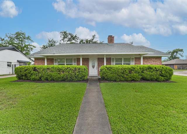 Property at 7902 Redding Rd, Houston, TX 77036, 4 beds, 2 baths