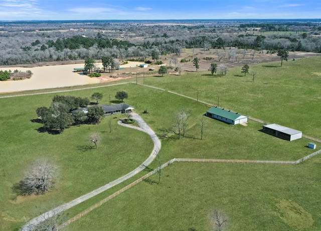 Property at 28820 Fm 1736 Rd, Hempstead, TX 77445, 3 beds, 3 baths