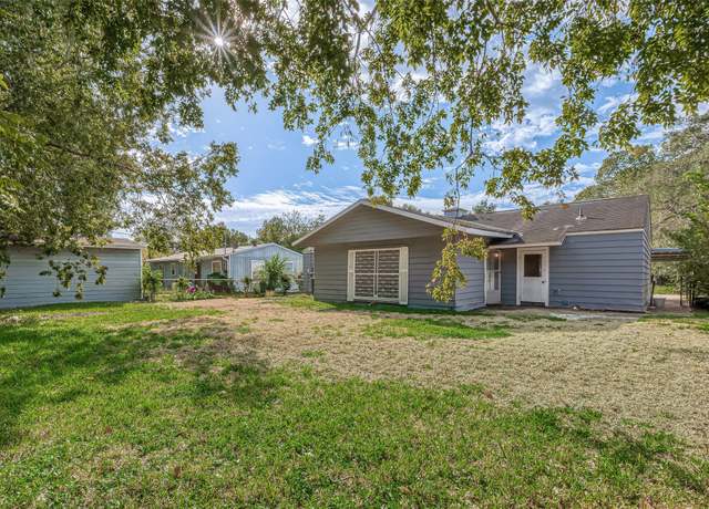 Property at 5619 Willow Glen Dr, Houston, TX 77033, 4 beds, 2 baths
