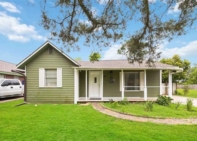 Property at 8328 Winthrop St, Houston, TX 77075, 3 beds, 2 baths
