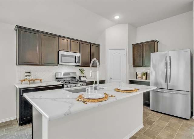 Property at 32303 Comet Darner Way, Fulshear, TX 77441, 3 beds, 2 baths