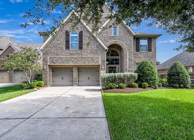 Property at 12607 Floral Park Ln, Pearland, TX 77584, 4 beds, 3 baths