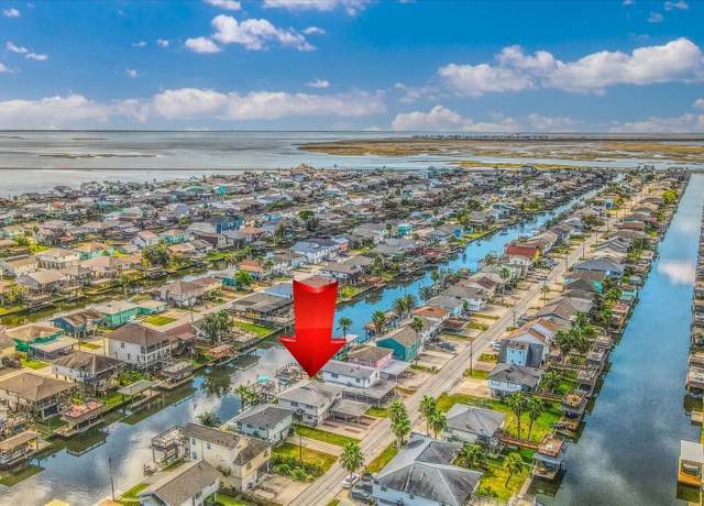 Property at 647 Warsaw St, Bayou Vista, TX 77563, 2 beds, 2 baths
