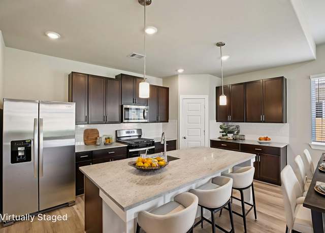 Property at 6619 Castella Dr, Rosharon, TX 77583, 4 beds, 3.5 baths