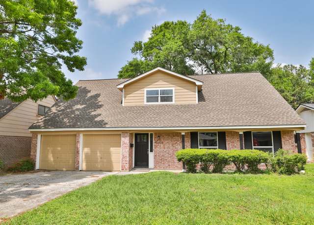 Property at 10654 Mayfield Rd, Houston, TX 77043, 4 beds, 2.5 baths