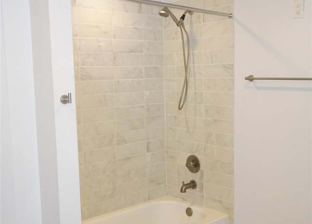 Property at 2401 Crawford #105, Houston, TX 77004, 1 bed, 1 bath