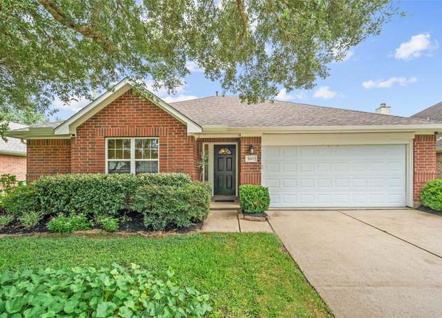 Property at 5207 Caprock Dr, Pearland, TX 77584, 3 beds, 2 baths
