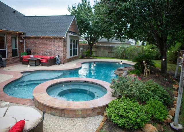 Property at 13926 Wessex Park Dr, Cypress, TX 77429, 4 beds, 3.5 baths
