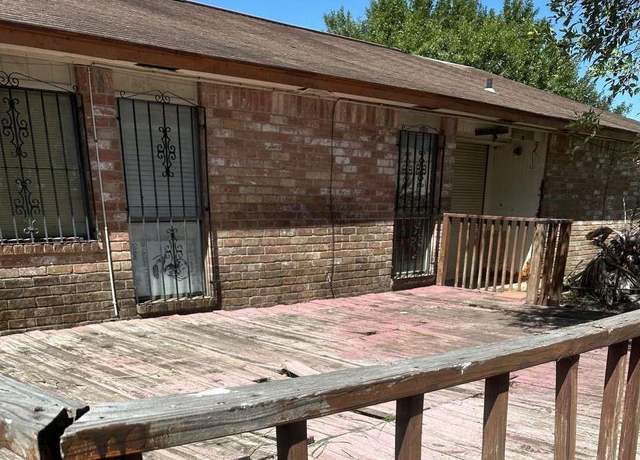 Property at 3180 N Buckingham Ct, Brownsville, TX 78526, 3 beds, 2 baths