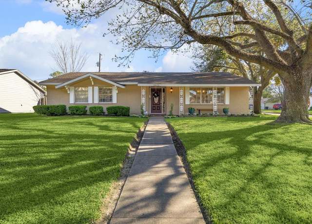 Property at 9423 Val Verde St, Houston, TX 77063, 3 beds, 2 baths