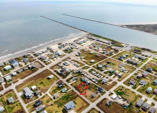 Property at 323 Texas St, Freeport, TX 77541, 3 beds, 2 baths