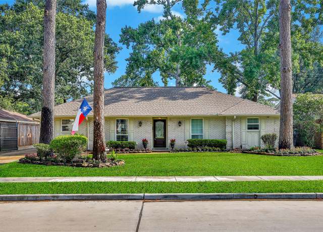 Property at 1146 Chamboard Ln, Houston, TX 77018, 3 beds, 2 baths